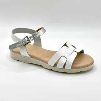 Sandalia branca verniz-OH MY SANDALS